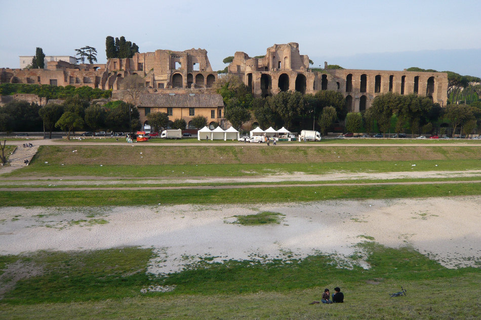 CIRCO MASSIMO di Roma Foto del Circolo Massimo CIRCO MASSIMO di Roma Foto del Circolo Massimo